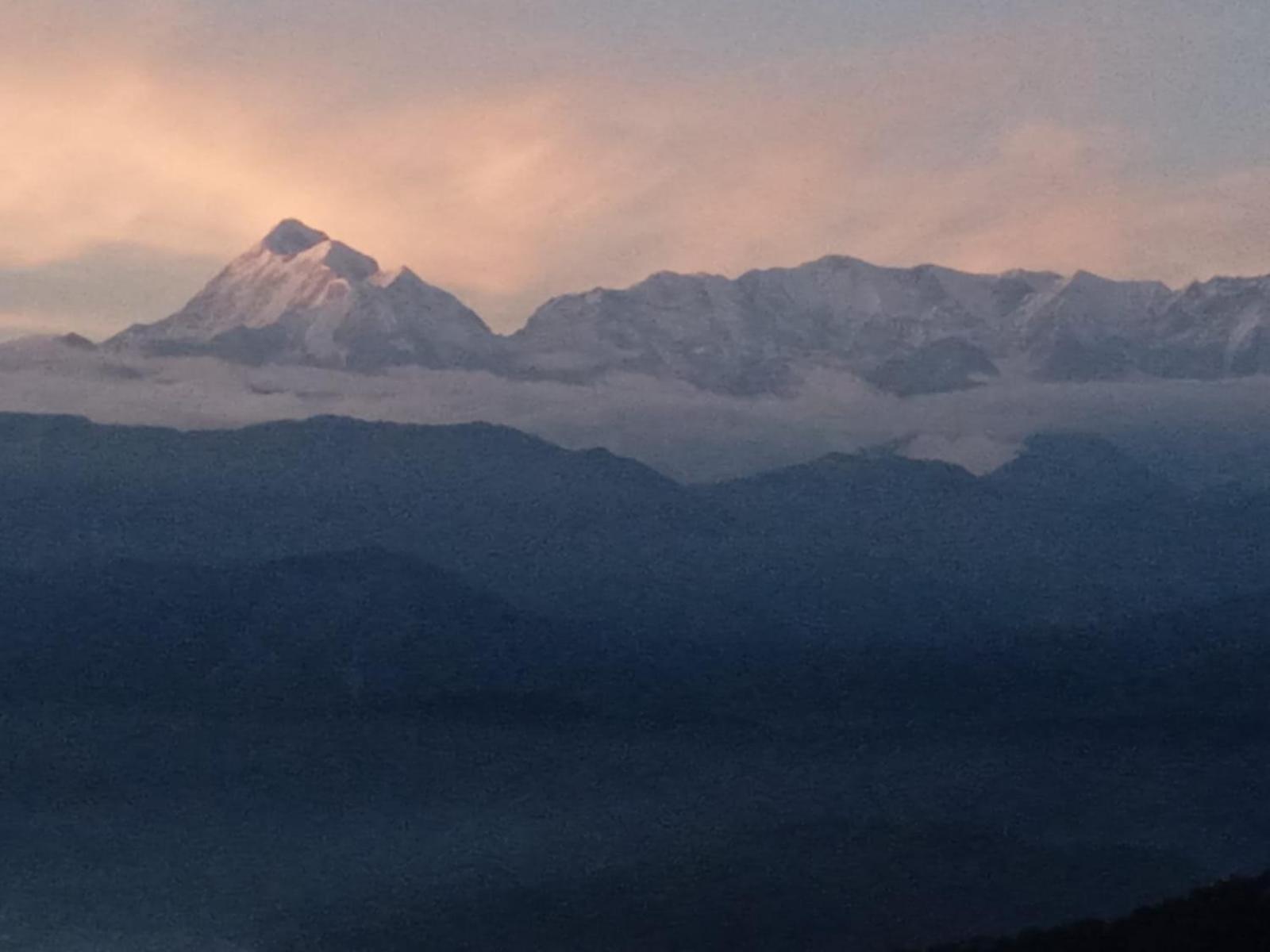 Golden Himalaya Homestay Kausani Exterior photo